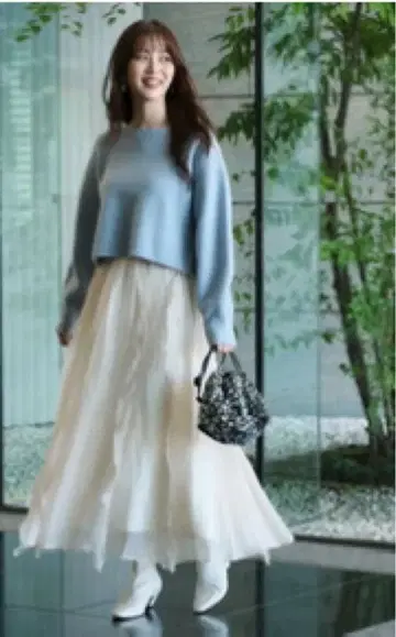 [ 익명 배송 ] 사이즈 M 저스길리티 라메 도트 프릴 스커트