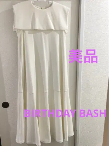 [ 새상품급 ] 벌스데이 바쉬 화이트 슬리브리스 2WAY 티셔츠 원피스