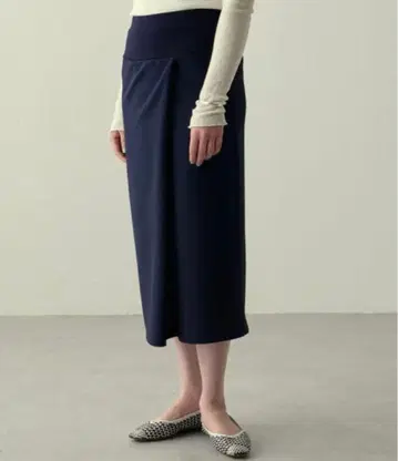 비어즐리 랩풍 스커트 네이비