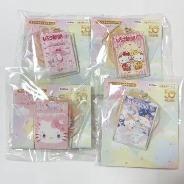 딸기신문 아크릴 참 세트 마이멜로디 헬로키티 산리오