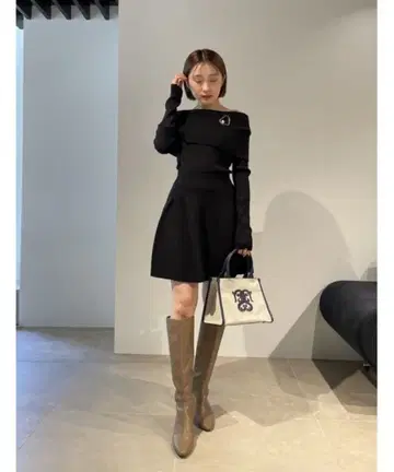 SNIDEL 블랙 오프숄더 셋업