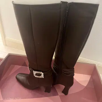 her lip to Crystal Bucked Knee Boots