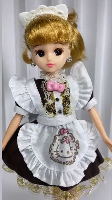 리카짱 인형 헬로키티 스위츠 카페 드레스