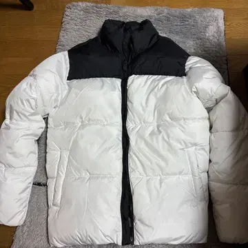 화이트 다운 자켓 M