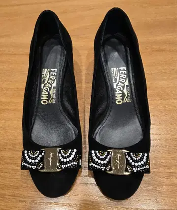 Ferragamo 블랙 비쥬 힐