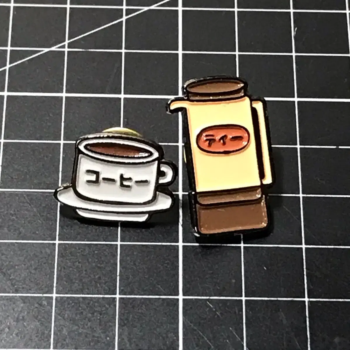 Coffee and Tea Badge Set