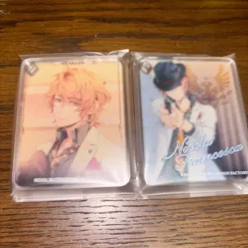 피오피 니콜라 아크릴 키링