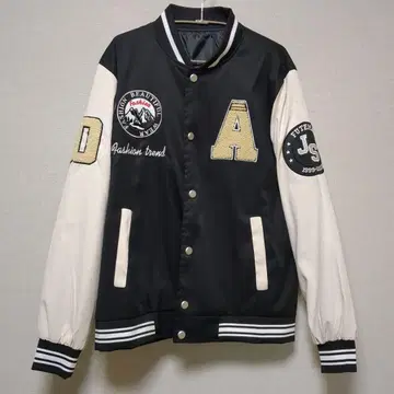 [ 새상품 ] 자수 바시티 자켓 블랙과 화이트