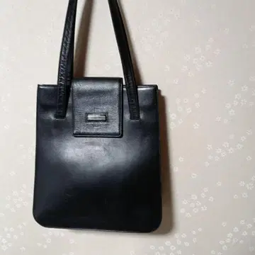 블랙 가죽 토트백