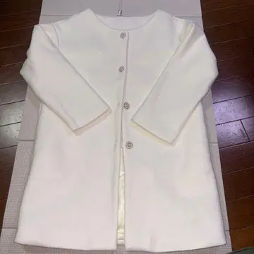 둘라 둘라 화이트 코트 M 사이즈