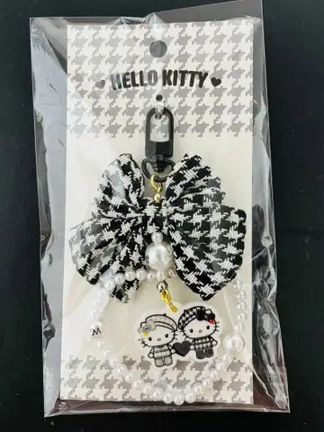 헬로키티 흑백 걸리시 쌍둥이 코디 디자인 시리즈 스트랩