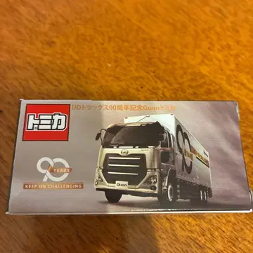 토미카 Quon 90주년 기념 미니카