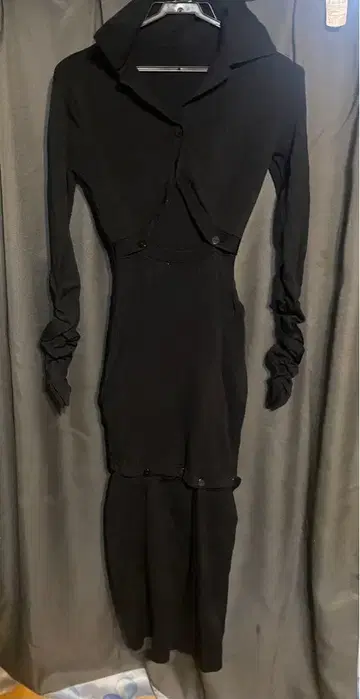 블랙 버튼 타이 트핏 롱 드레스