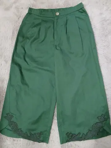 알베로베로 돼지 원포인트 자수 팬츠