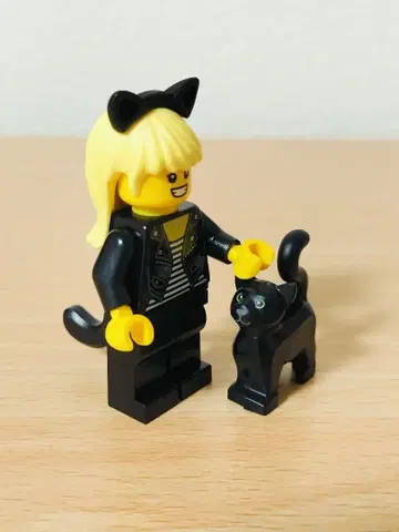 레고 미니 피규어 변신 검은 고양이 러버