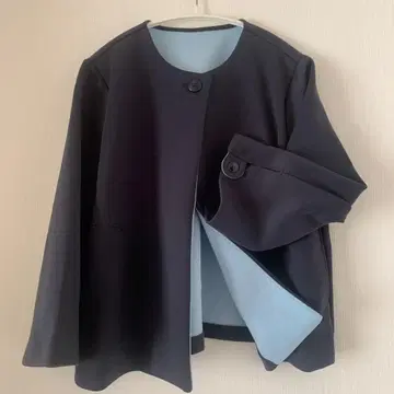 두클라쎄 네이비와 스카이블루 노카라 자켓