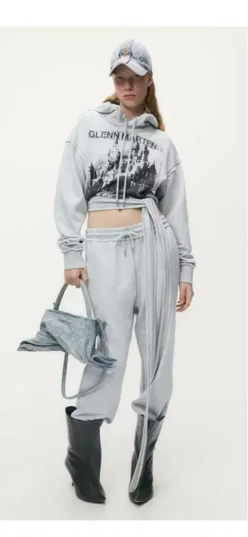 H&M GLENN MARTENS 태국 디테일 프린트 후드 맨투맨