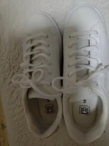 MICHEL KLEIN 화이트 스니커즈