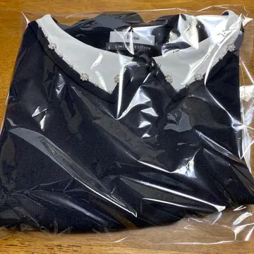 RENE 네이비 니트 상의