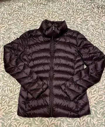 유니클로 S 블랙 퀼팅 다운 자켓 블랙