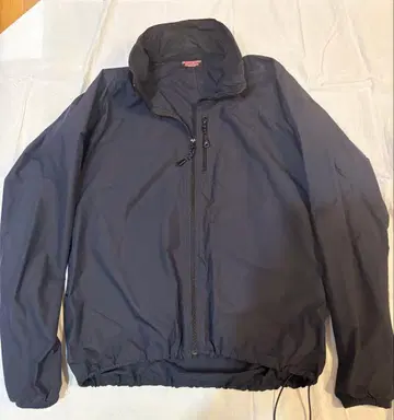 UNSLACKS SQUEEZED DESIGN WIND SHIRT