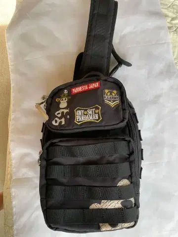 블랙 바디백 웨스트 파우치