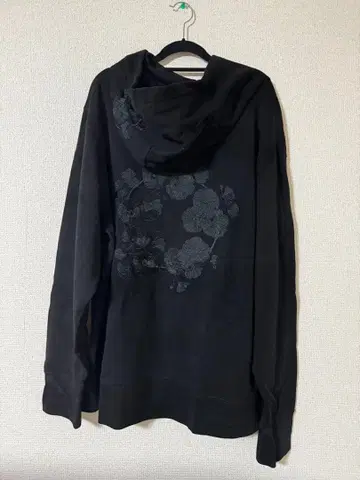 H&M 블랙 꽃무늬 자수 후드티