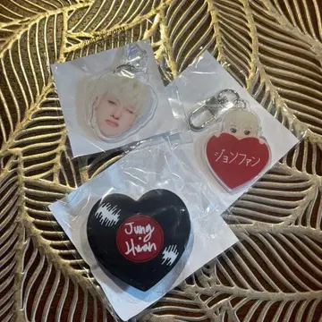 TRESURE 정환 아크릴 키링 스마트폰 그립 키 참