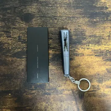 LE SSERAFIM OFFICIAL LIGHT STICK KEYRING