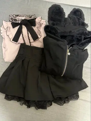 지뢰 의류 3종 세트 판매 블라우스 미니 스커트 토끼 귀 후드티