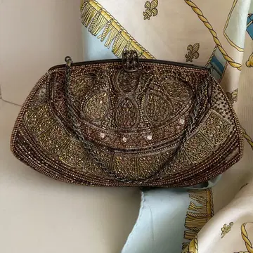 비즈 장식 클러치백 엘레강트