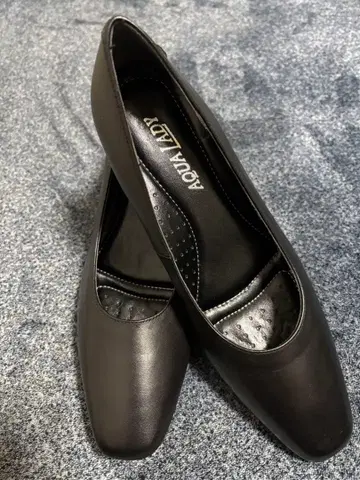 천연 가죽 펌프스 미사용 새상품