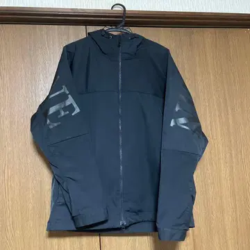 넘버 나인 블랙 마운틴 후드티