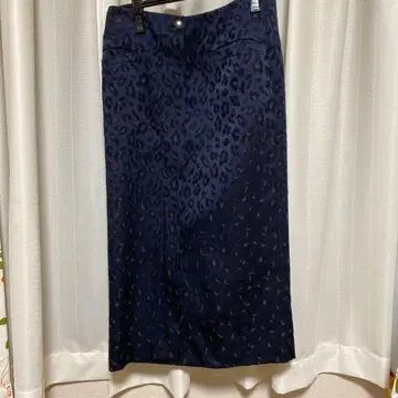 네이비 레오파드 무늬 타이트 스커트 그린 라벨 릴랙싱