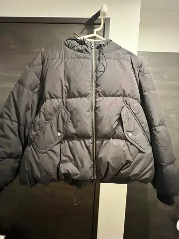 질 바이 질 스튜어트 블랙 다운 자켓