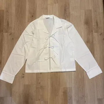 CLANE 화이트 크롭 셔츠