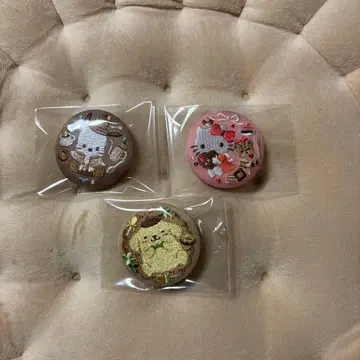 산리오 자수 캔뱃지