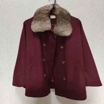 퍼 달린 판초풍 코트