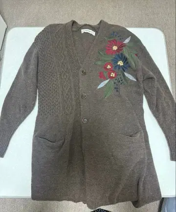 SUPER HAKKA 브라운 꽃무늬 자수 가디건