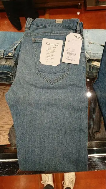 FACTOTUM 스키니 데님 라이트 블루 31인치