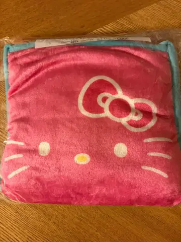 서티원 콜라보 담요 헬로키티 2025