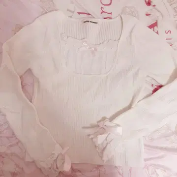 mellfy memory 멜피 메모리 니트 화이트