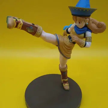 게임 캐릭터 피규어 킥 포즈