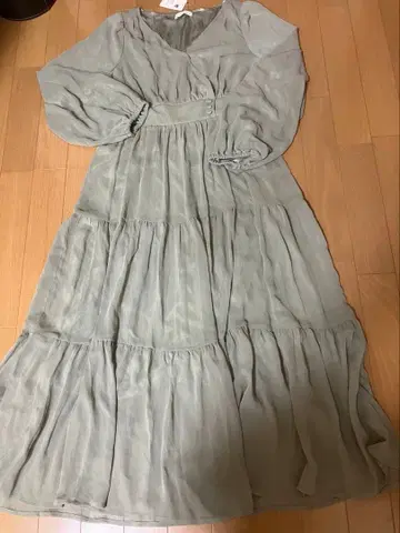 새상품 여성용 L M 긴팔 원피스 어스 뮤직&에코로