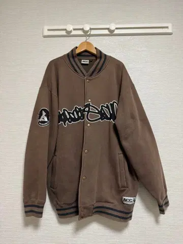 새상품급 ACC 바시티 자켓 2XL