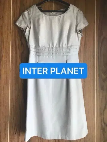 INTER PLANET 반팔 원피스