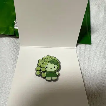 만박 일본관 Hello Kitty 핀 배지