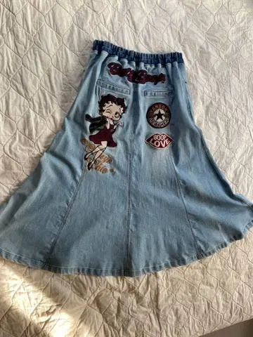 베티 부프 자수 데님 스커트 L 사이즈