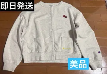 새상품 챔피온 x 헬로키티 맨투맨 가디건 콜라보