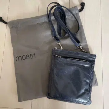 새상품급 m0851 미니 숄더백 네이비